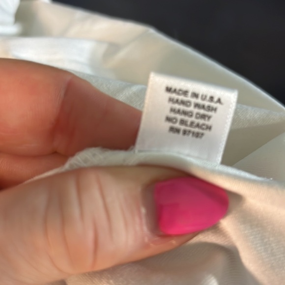 A’nue Miami Perfect Crew Long Sleeve Shirt Tee Soft Fabric Size Small White - Picture 10 of 12